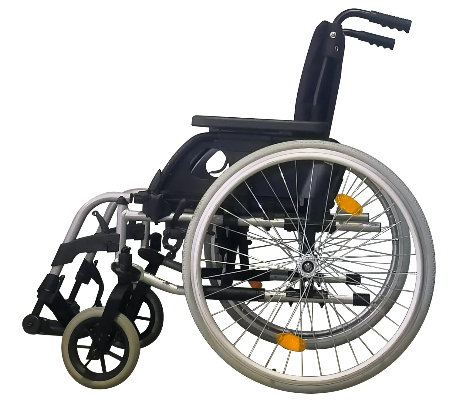 Manual Wheelchairs / Breezy 16 inch Manual Wheelchair (Pre-Owned)