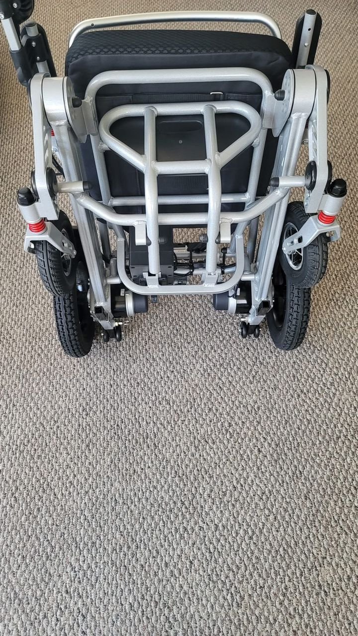 Electric wheelchair Foldable - Image 3