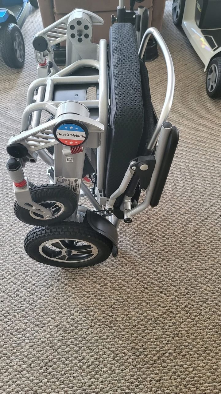 Electric wheelchair Foldable - Image 4