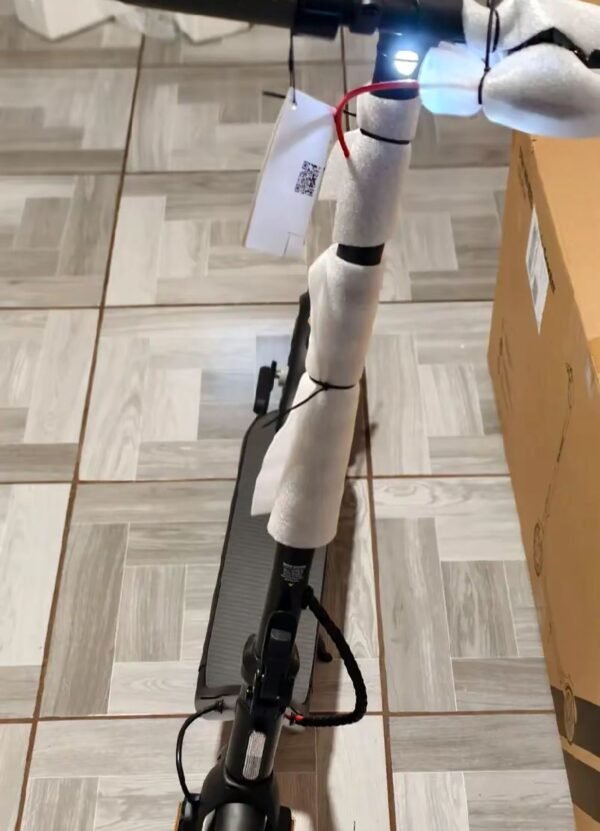 5TH WHEEL V20 Plus Electric Scooter - Image 10